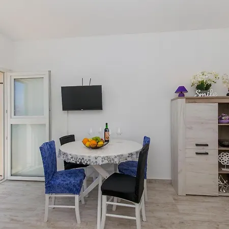Apartment Paradise Postira Exterior photo